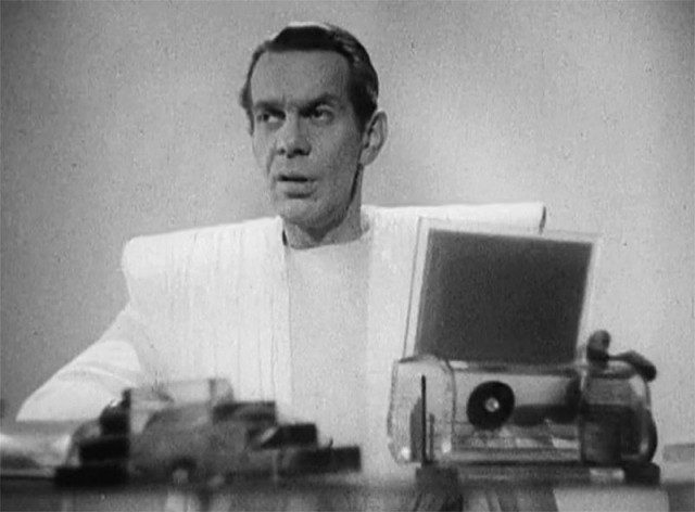 Raymond Massey in HG Wells' s Things To Come.